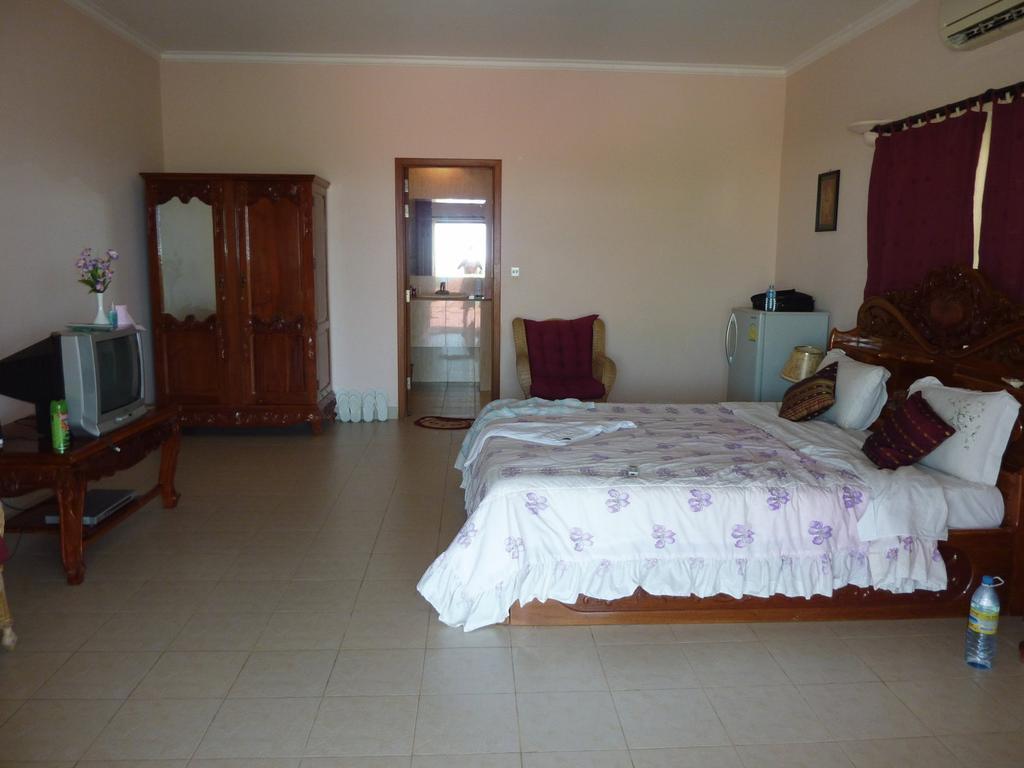 Golden Rooster Hotel Preăh Sihanŭk Pokój zdjęcie