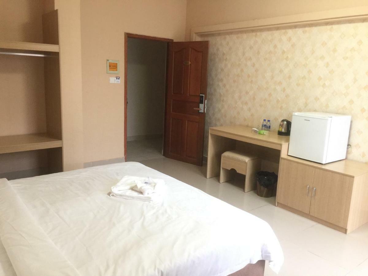 Golden Rooster Hotel Preăh Sihanŭk Zewnętrze zdjęcie