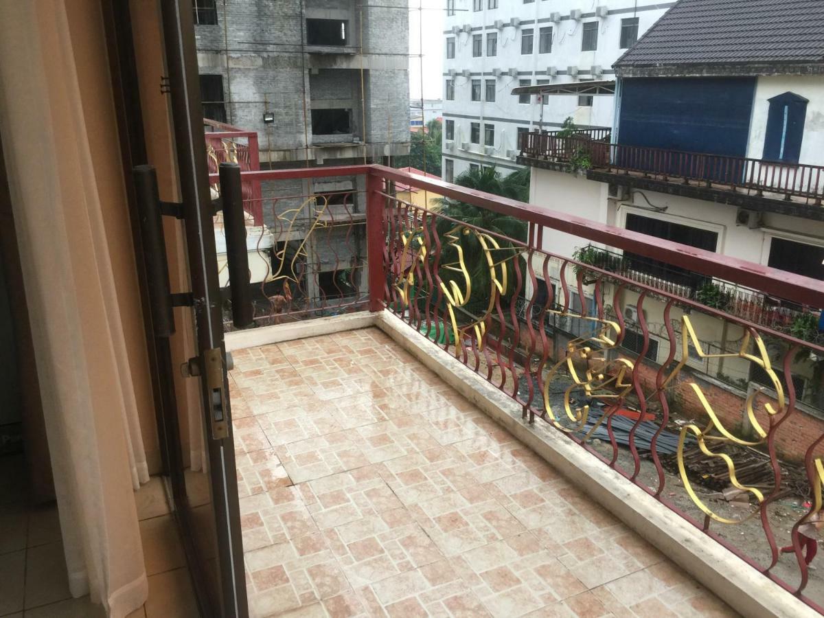 Golden Rooster Hotel Preăh Sihanŭk Zewnętrze zdjęcie